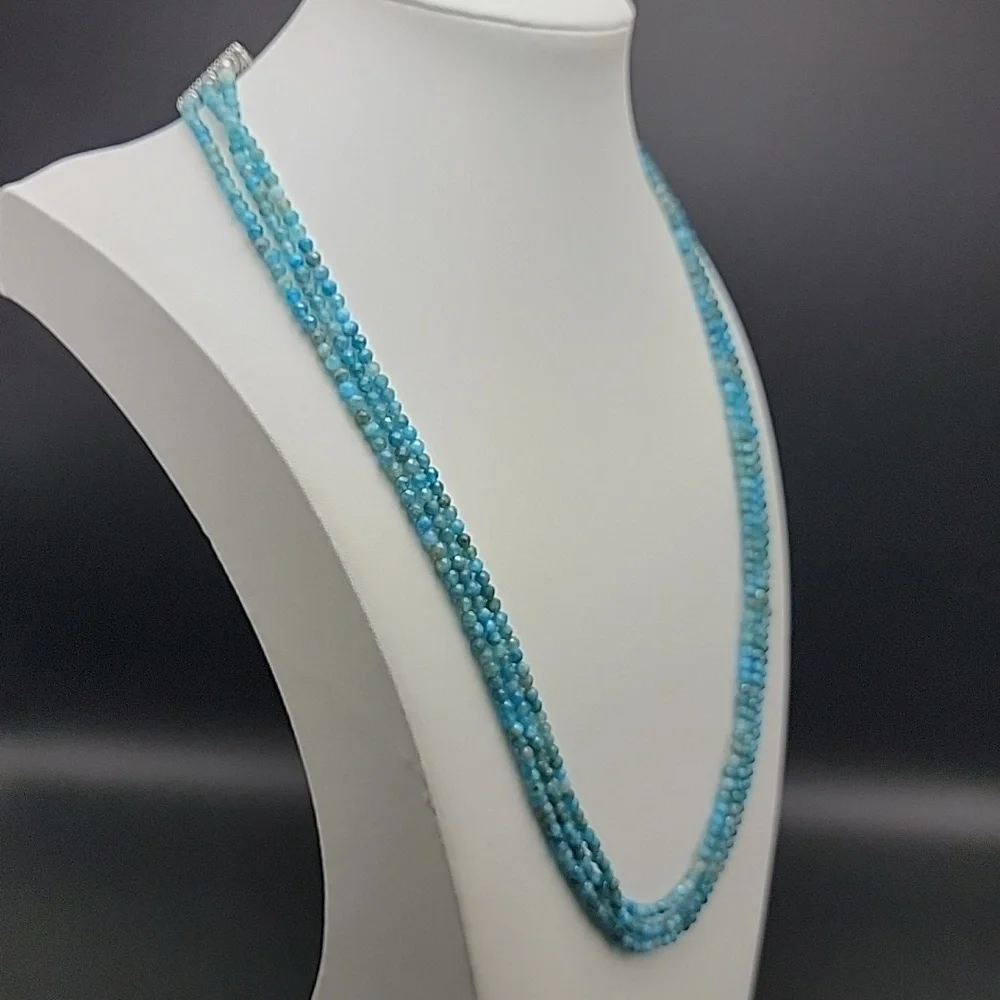Beautiful 155 Cts genuine natural 3mm faceted blue Apatite chip beads rich shade